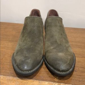 Beautiful green leather Born Booties.